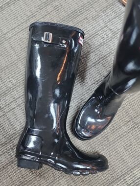 Hunter Black Gloss Tall Rain Boots with Buckle Trim